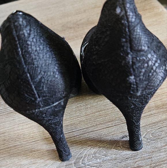 Maurices Black Lace Women's Heels Size 7.5 - Picture 4 of 5